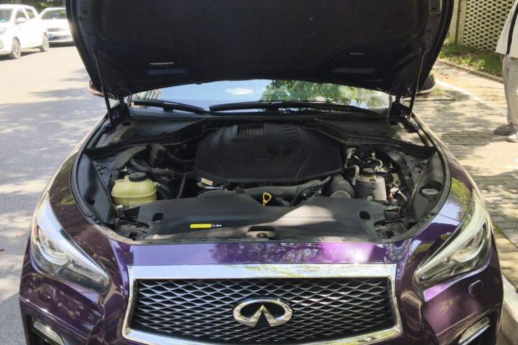 Used Infiniti Q50L 2016 2.0T Ambition Edition Engine Bay