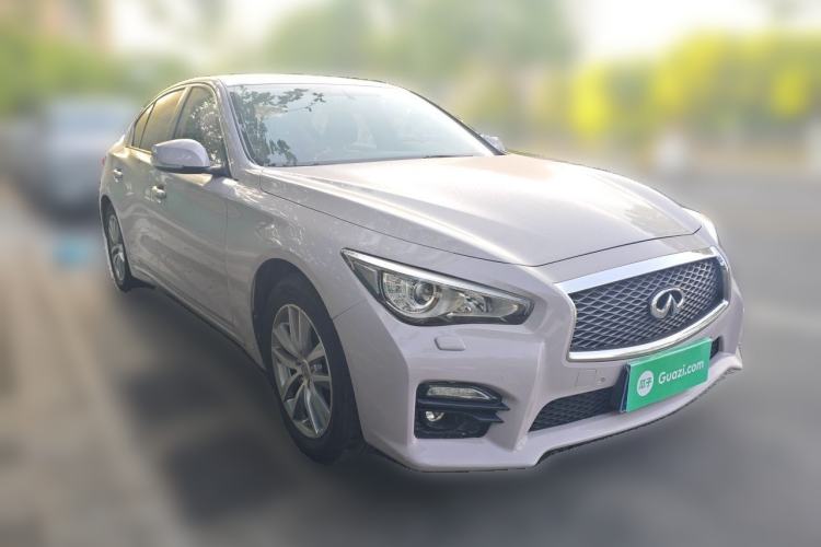 Used Infiniti Q50L 2016 2.0T Enjoyment Edition Front Right 45 Deg