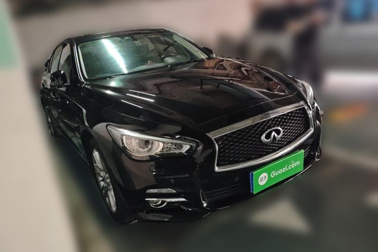 Used Infiniti Q50L 2016 2.0T Ambition Edition Front Right 45 Deg