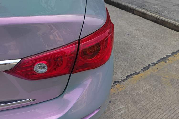 Used Infiniti Q50L 2016 2.0T Ambition Edition Right Rear Taillight