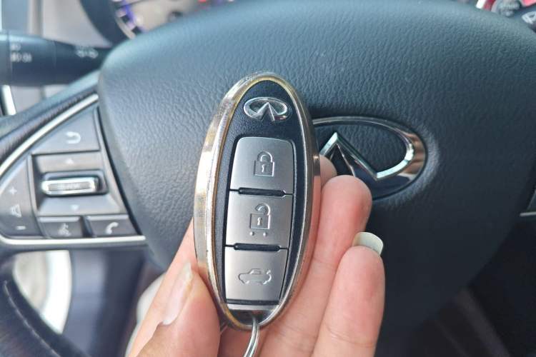Used Infiniti Q50L 2016 2.0T Enjoyment Edition Vehicle Key