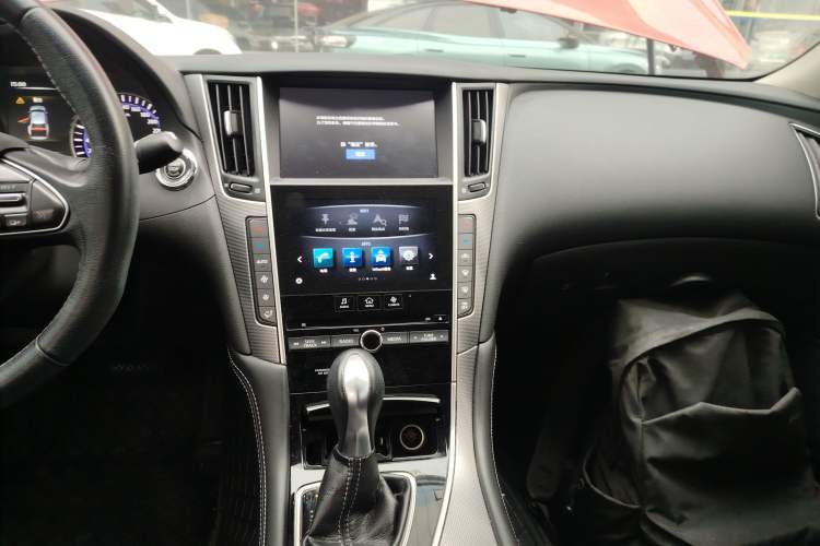 Used Infiniti Q50L 2016 2.0T Enjoyment Edition Audio And AC Panel