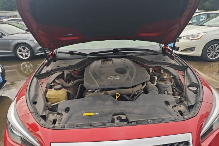 Used Infiniti Q50L 2016 2.0T Enjoyment Edition Engine Bay