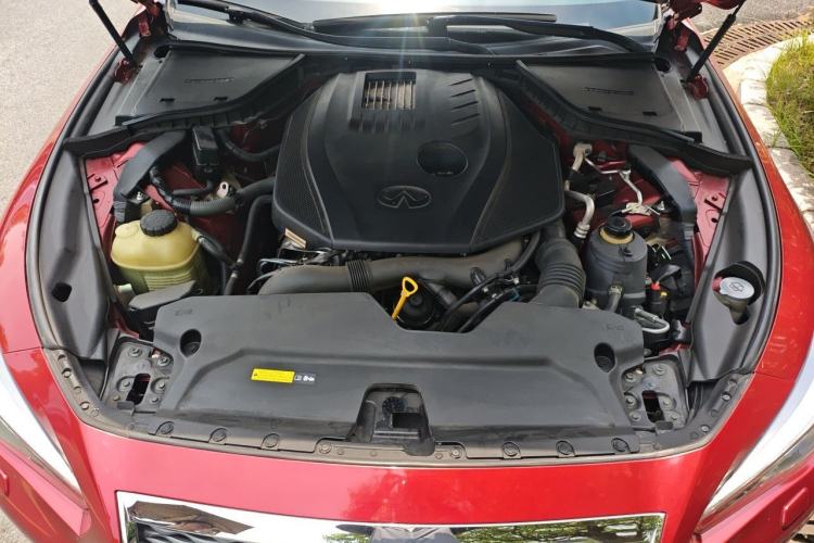Used Infiniti Q50L 2016 2.0T Ambition Edition Engine Bay