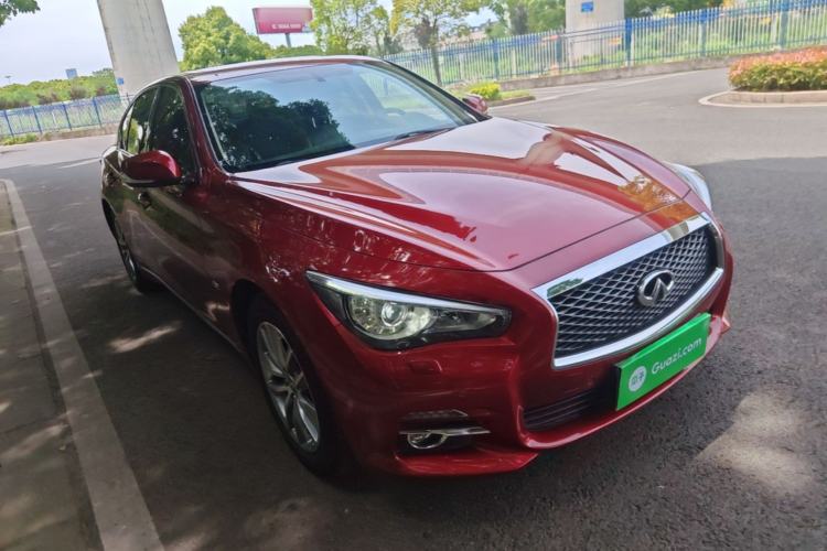 Used Infiniti Q50L 2016 2.0T Enjoyment Edition Front Right 45 Deg