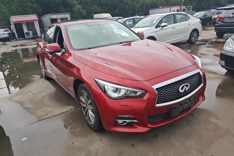 Used Infiniti Q50L 2016 2.0T Enjoyment Edition Front Right 45 Deg