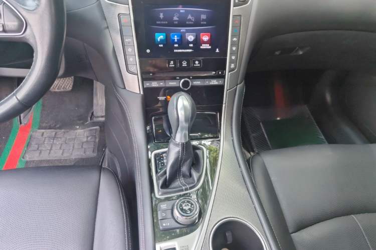 Used Infiniti Q50L 2016 2.0T Enjoyment Edition Gear Lever