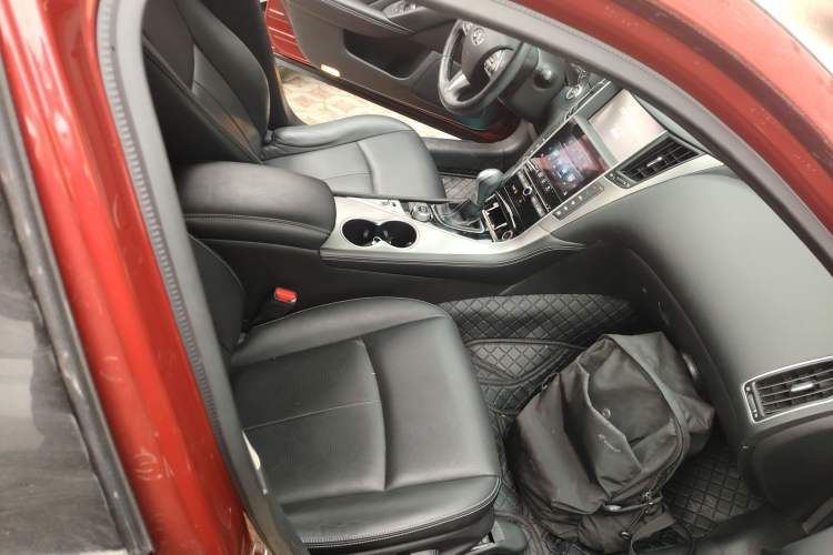 Used Infiniti Q50L 2016 2.0T Enjoyment Edition Right Front Seat
