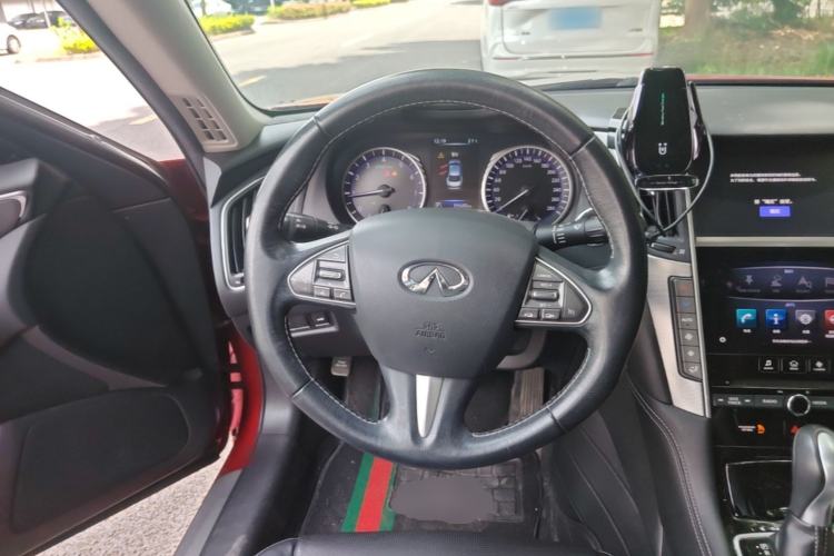 Used Infiniti Q50L 2016 2.0T Enjoyment Edition Steering Wheel