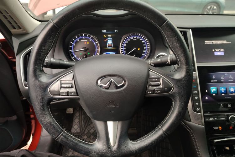Used Infiniti Q50L 2016 2.0T Enjoyment Edition Steering Wheel