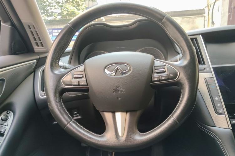 Used Infiniti Q50L 2016 2.0T Enjoyment Edition Steering Wheel