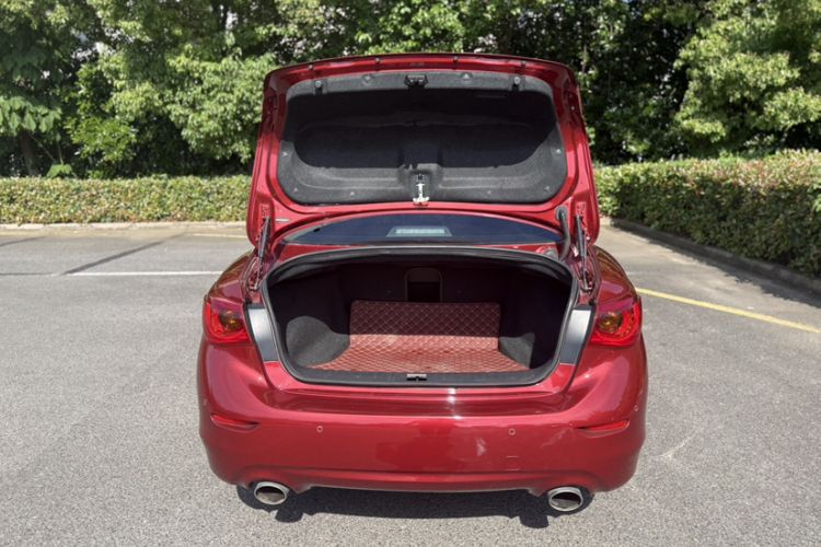 Used Infiniti Q50L 2016 2.0T Enjoyment Edition Trunk