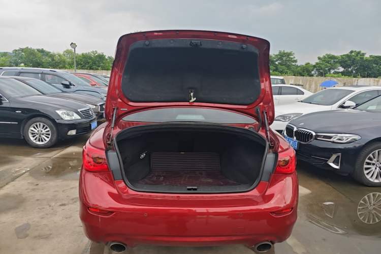 Used Infiniti Q50L 2016 2.0T Enjoyment Edition Trunk