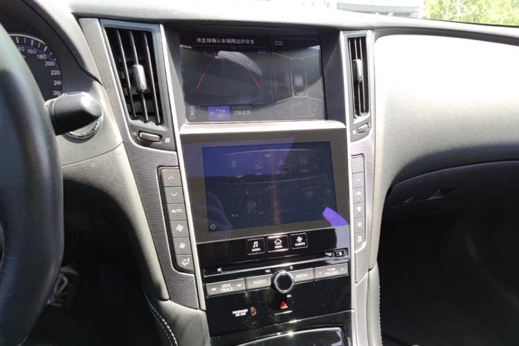 Used Infiniti Q50L 2016 2.0T Enjoyment Edition Audio And AC Panel