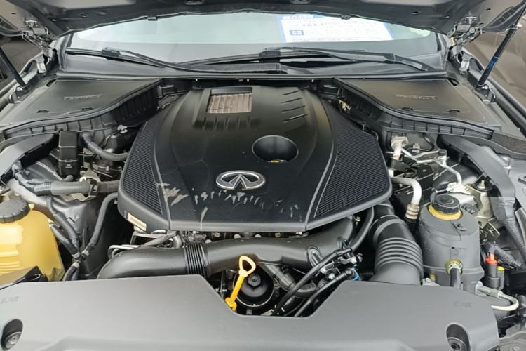 Used Infiniti Q50L 2016 2.0T Comfort Edition Engine Bay