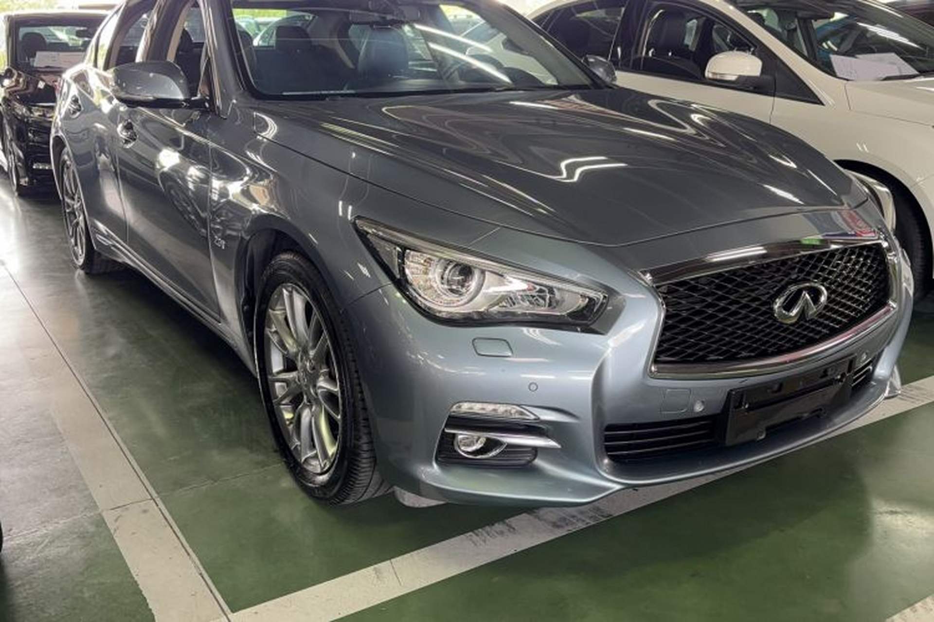 Used Infiniti Q50L 2016 2.0T Ambition Edition Exterior 2
