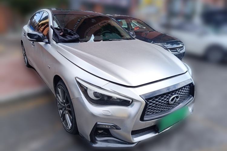 Used Infiniti Q50L 2016 2.0T Enjoyment Edition Front Right 45 Deg