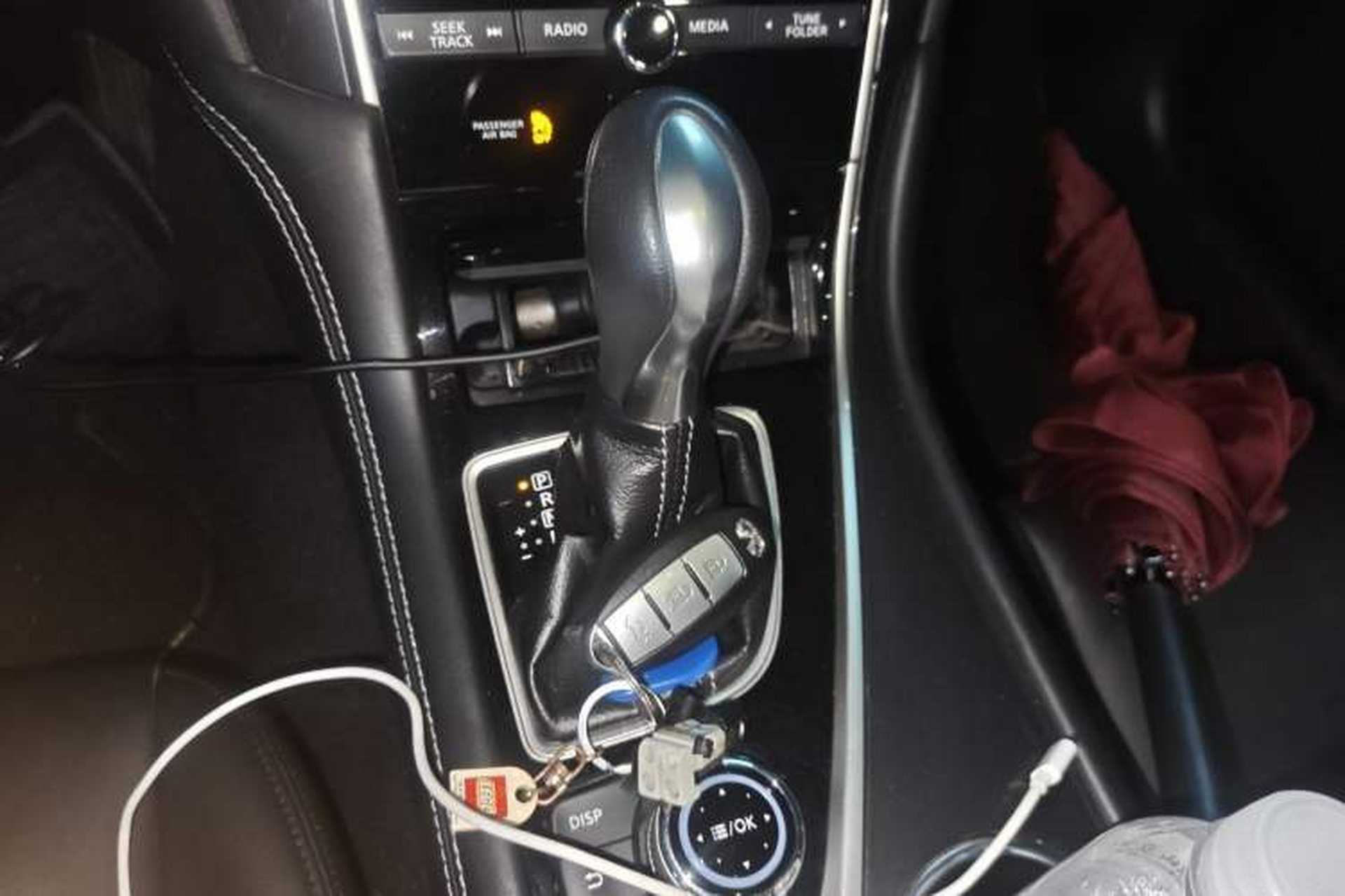 Used Infiniti Q50L 2016 2.0T Comfort Edition Gear Lever