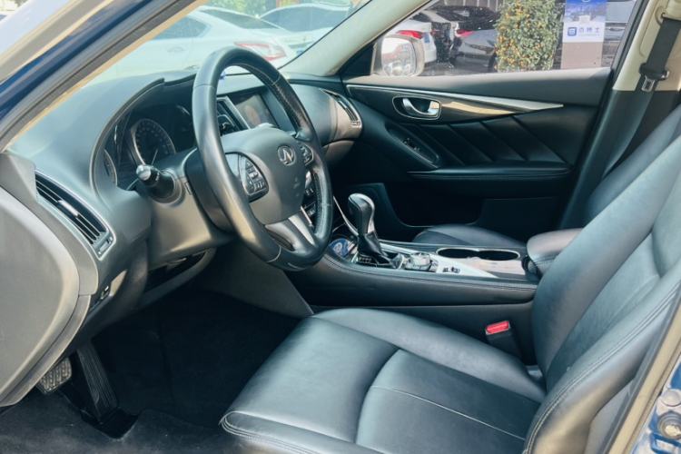 Used Infiniti Q50L 2016 2.0T Comfort Edition Interior 2