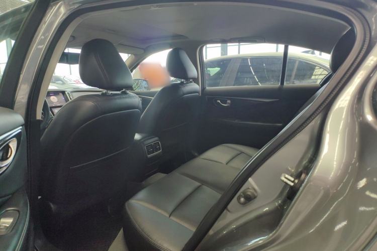 Used Infiniti Q50L 2016 2.0T Comfort Edition Interior 2