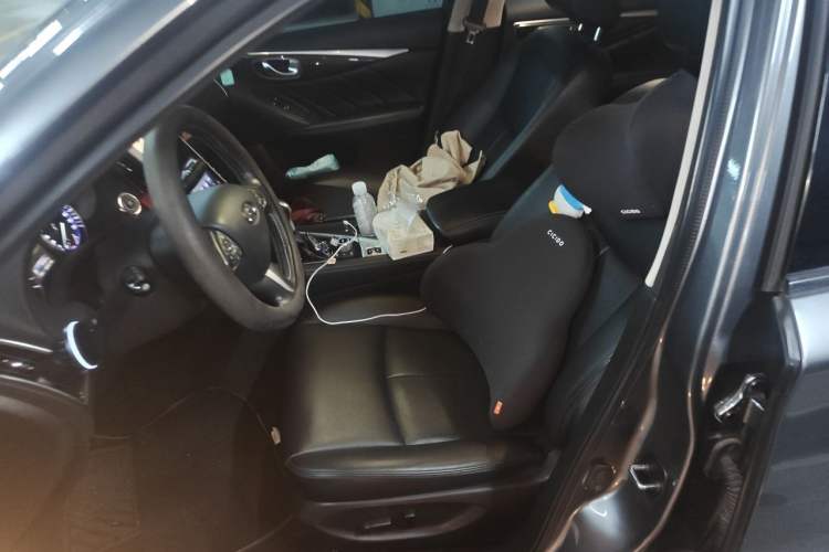 Used Infiniti Q50L 2016 2.0T Comfort Edition Left Front Seat