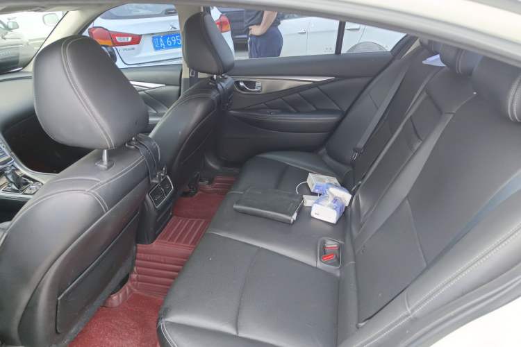 Used Infiniti Q50L 2016 2.0T Enjoyment Edition Left Rear Seat