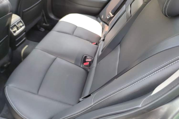 Used Infiniti Q50L 2016 2.0T Enjoyment Edition Left Rear Seat