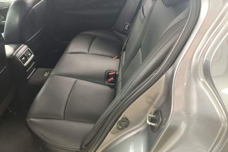Used Infiniti Q50L 2016 2.0T Comfort Edition Left Rear Seat