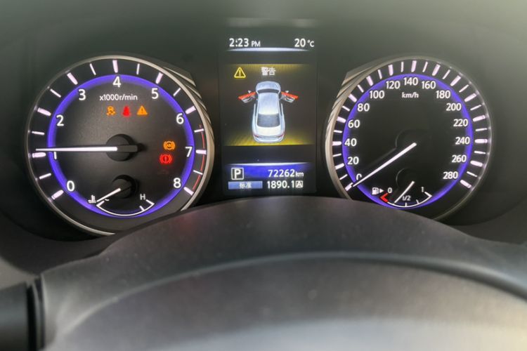 Used Infiniti Q50L 2016 2.0T Enjoyment Edition Odometer Close Up