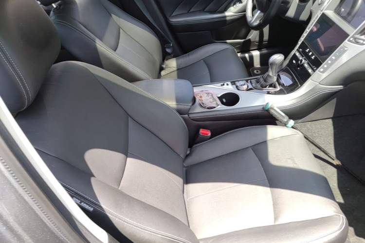 Used Infiniti Q50L 2016 2.0T Enjoyment Edition Right Front Seat