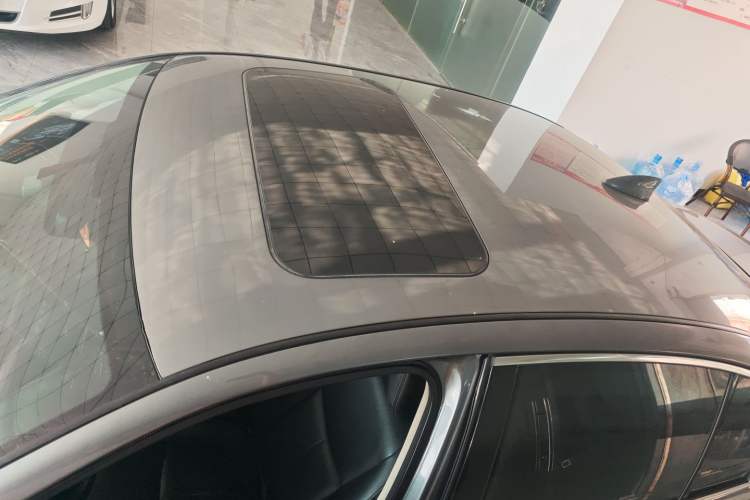 Used Infiniti Q50L 2016 2.0T Ambition Edition Roof