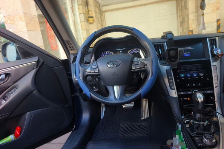 Used Infiniti Q50L 2016 2.0T Elite Sport Edition Steering Wheel