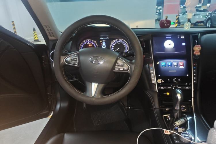 Used Infiniti Q50L 2016 2.0T Comfort Edition Steering Wheel