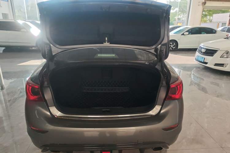 Used Infiniti Q50L 2016 2.0T Ambition Edition Trunk