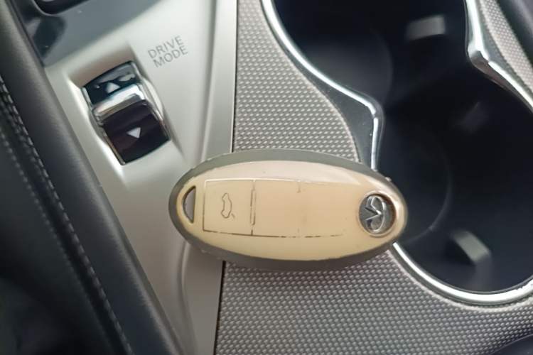 Used Infiniti Q50L 2016 2.0T Comfort Edition Vehicle Key