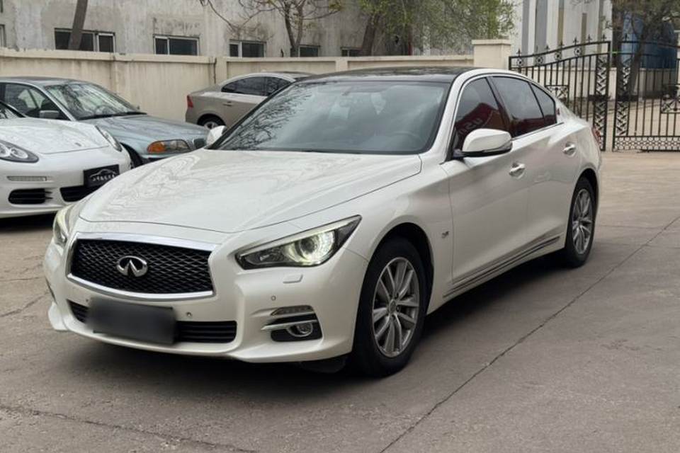 Infiniti Q50L 2016