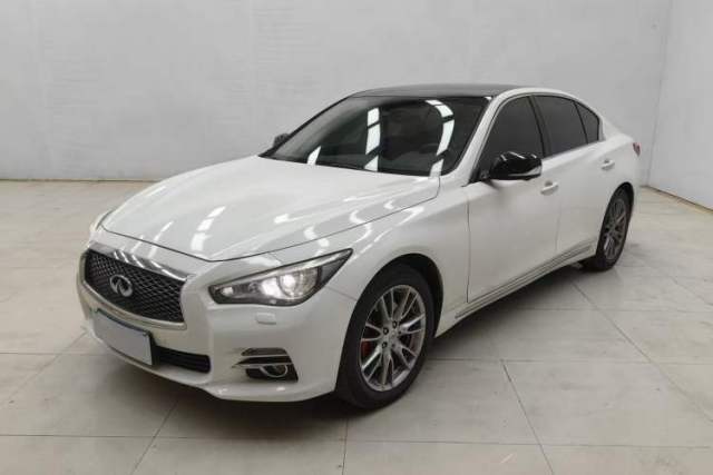 Ojetý Infiniti Q50L 2016 2.0T Luxury Edition