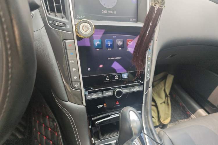 Used Infiniti Q50L 2016 2.0T Comfort Edition Audio And AC Panel