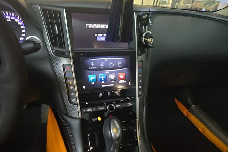 Used Infiniti Q50L 2016 2.0T Enjoyment Edition Audio And AC Panel