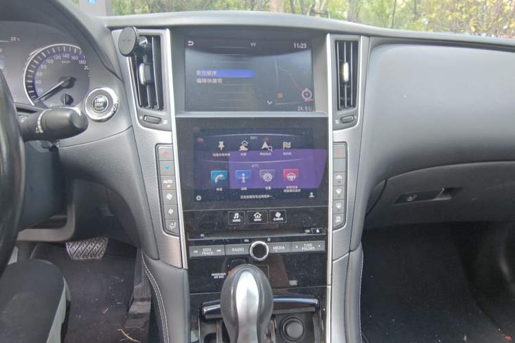 Used Infiniti Q50L 2016 2.0T Enjoyment Edition Audio And AC Panel