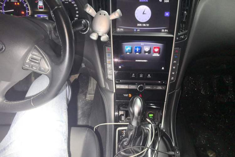 Used Infiniti Q50L 2016 2.0T Comfort Edition Audio And AC Panel