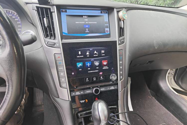 Used Infiniti Q50L 2016 2.0T Enjoyment Edition Audio And AC Panel