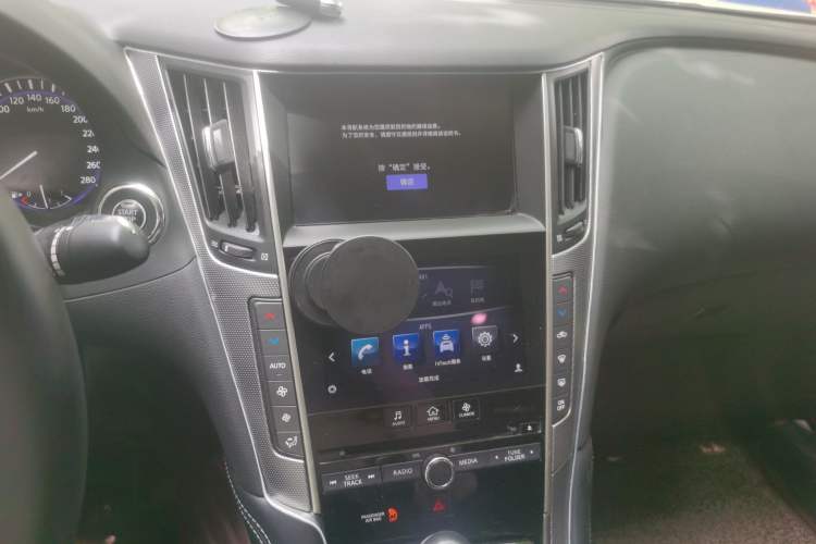 Used Infiniti Q50L 2016 2.0T Enjoyment Edition Audio And AC Panel