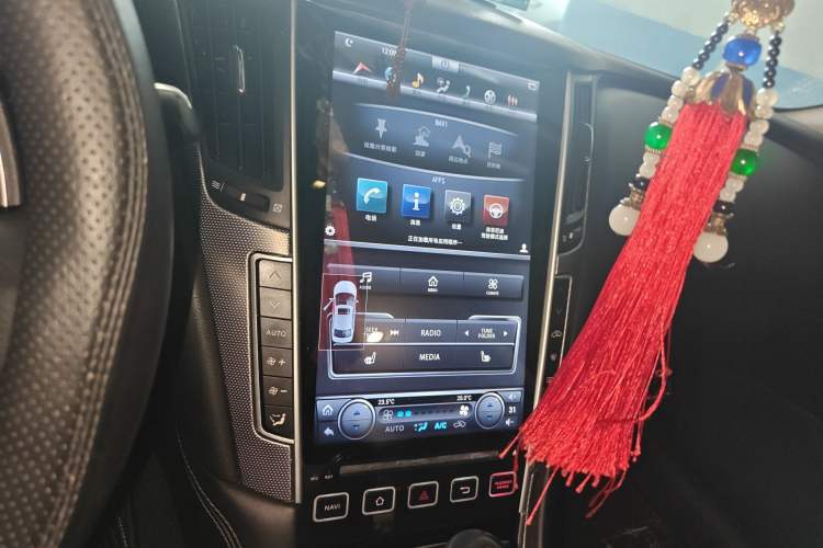 Used Infiniti Q50L 2016 2.0T Elite Sport Edition Audio And AC Panel