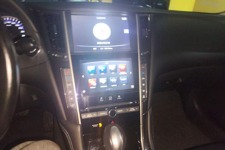 Used Infiniti Q50L 2016 2.0T Comfort Edition Audio And AC Panel