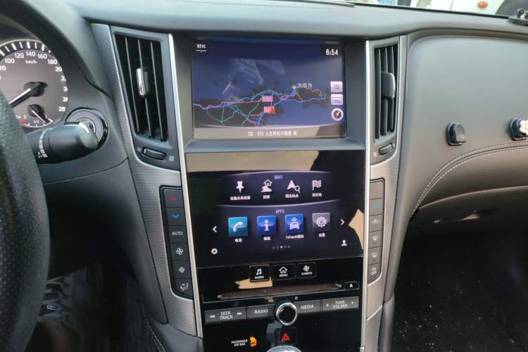 Used Infiniti Q50L 2016 2.0T Ambition Edition Audio And AC Panel