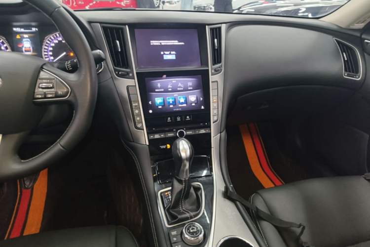 Used Infiniti Q50L 2016 2.0T Enjoyment Edition Audio And AC Panel