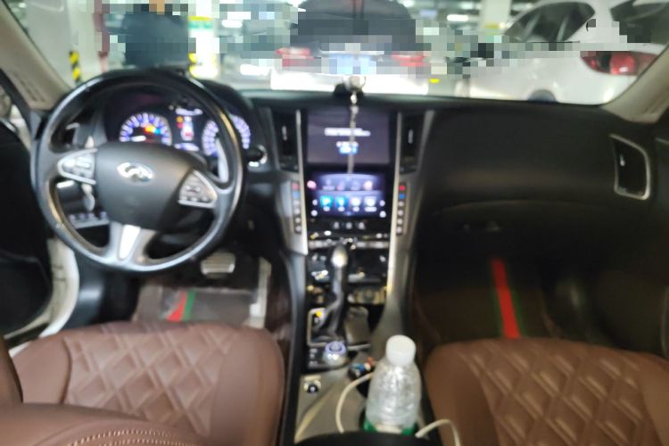 Used Infiniti Q50L 2016 2.0T Elite Sport Edition Center Console
