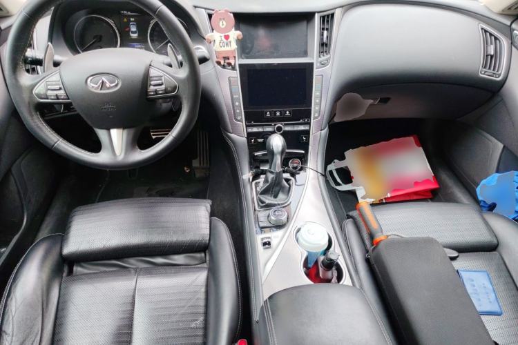 Used Infiniti Q50L 2016 2.0T Elite Sport Edition Center Console