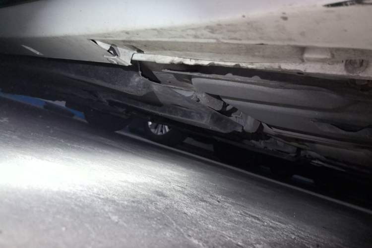 Used Infiniti Q50L 2016 2.0T Comfort Edition Chassis Rear Left